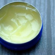 The Most Effective benefits of petroleum jelly on hair